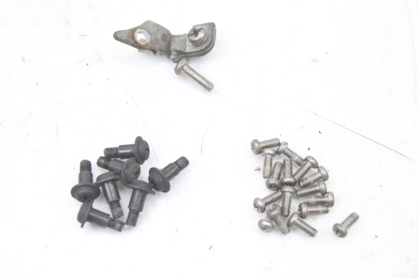 photo de CARBURATEUR YAMAHA FZS FAZER 600 (2001 - 2003) - Vue rapprochée