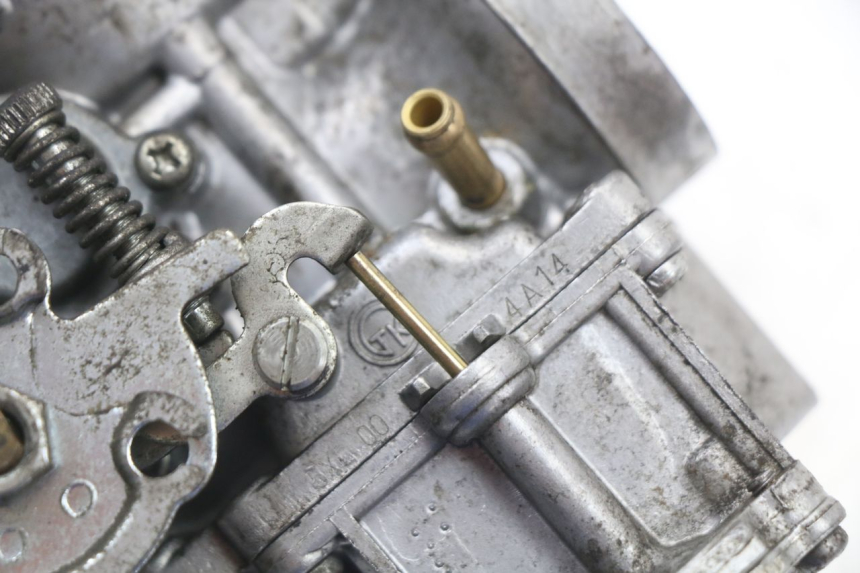photo de CARBURATEUR YAMAHA YP MAJESTY 125 (2002 - 2006) - État de surface