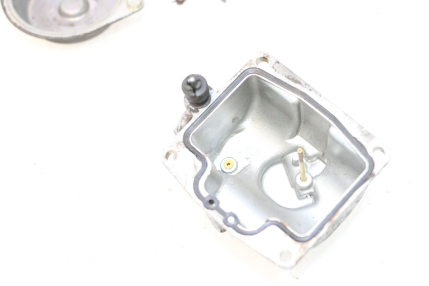 photo de CARBURATEUR YAMAHA YP MAJESTY 125 (2002 - 2006) - Zoom qualité