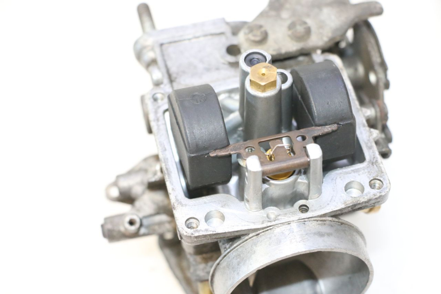 photo de CARBURATEUR YAMAHA YP MAJESTY 125 (2002 - 2006) - Détail de la pièce