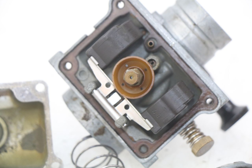 photo de CARBURATEUR YAMAHA YZ 80 (1982 - 1983) - Détails caractéristiques