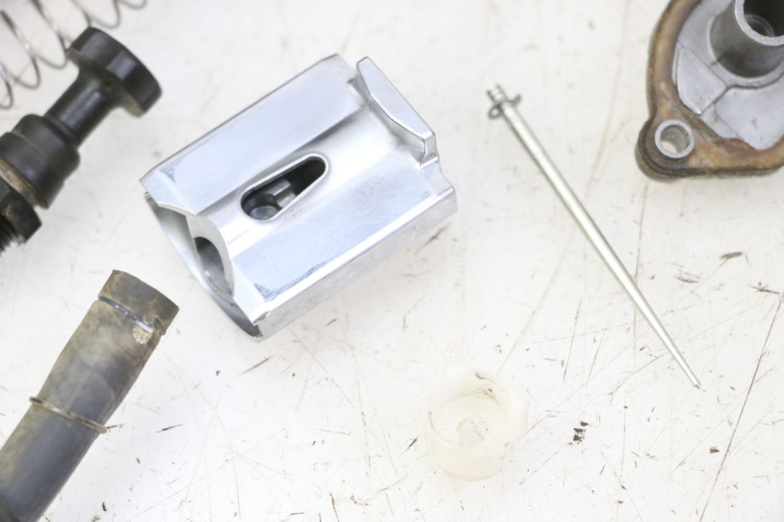 photo de CARBURATEUR YAMAHA YZ 85 (2022 - 2025) - Zoom composants