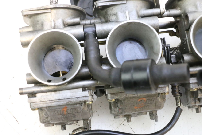 photo de CARBURATEUR YAMAHA YZF R GENESIS 750 (1993 - 1998) - Inspection visuelle
