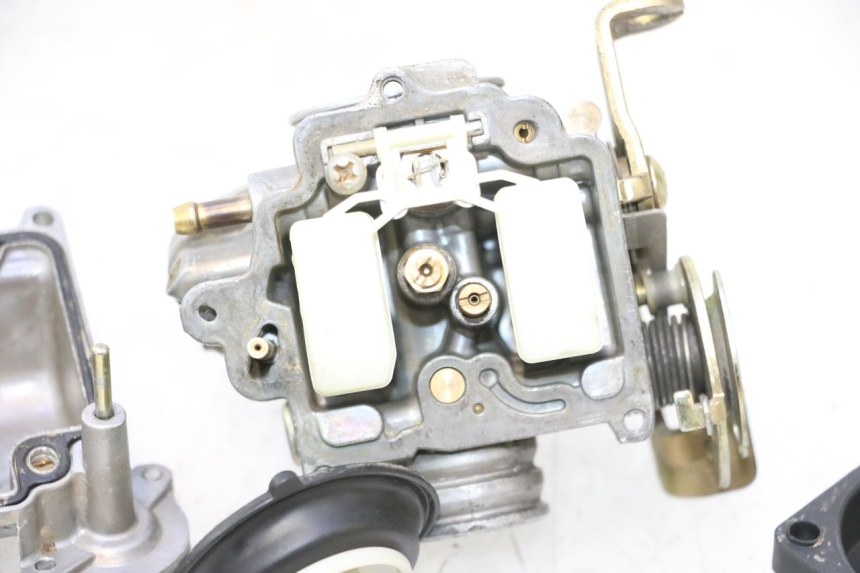photo de CARBURATEUR UNIVERSAL BIKE ZN50QT-11B 50 (2018 - 2021) - Inspection visuelle