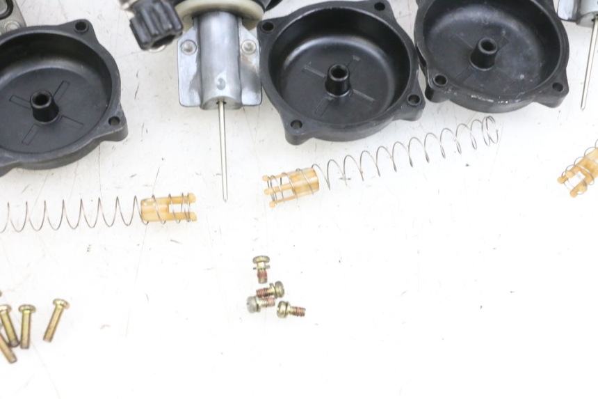 photo de CARBURATEUR KAWASAKI ZR 7 750 (1999 - 2004) - Zoom composants