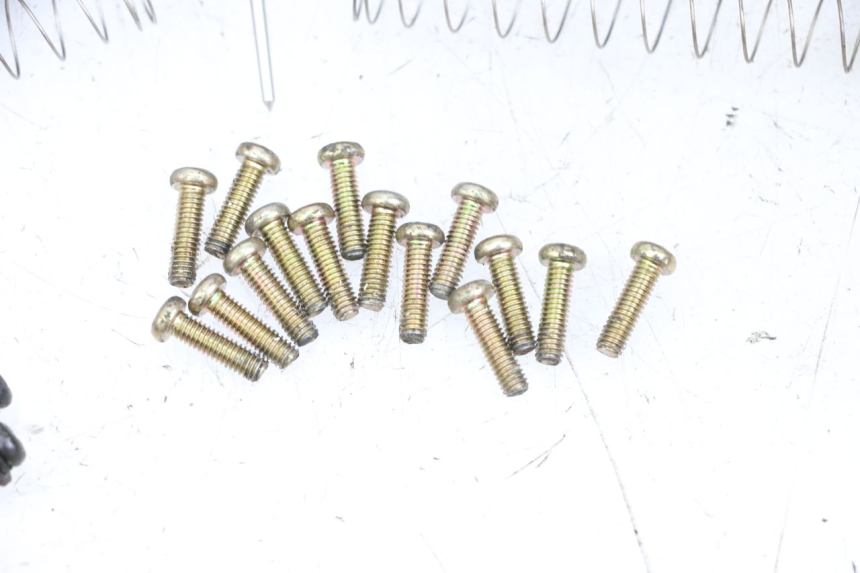 photo de CARBURATEUR KAWASAKI ZR 7 750 (1999 - 2004) - Vue rapprochée