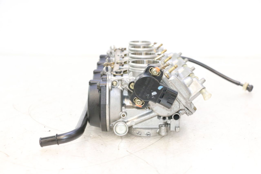 photo de CARBURATEUR KAWASAKI ZX-6R ZX6R 600 (2000 - 2002) - Zoom composants
