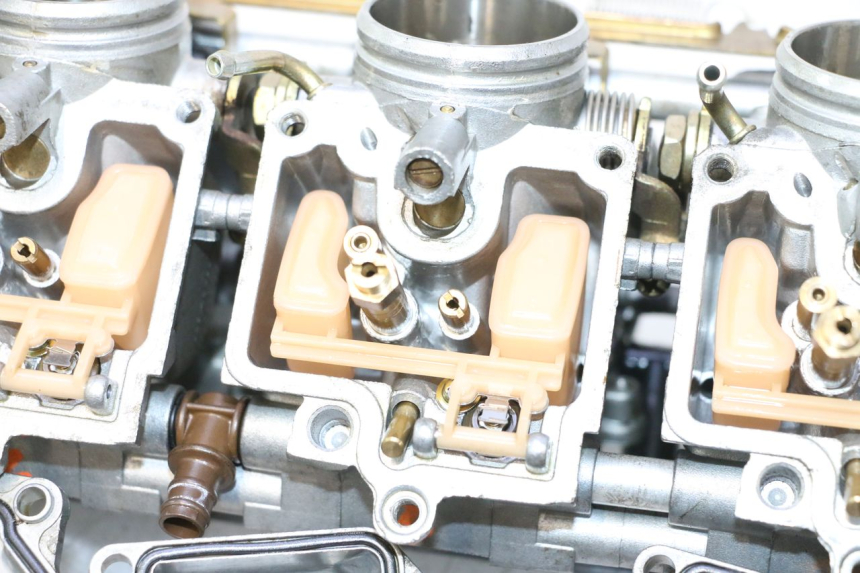 photo de CARBURATEUR KAWASAKI ZX-6R ZX6R 600 (2000 - 2002) - État de surface
