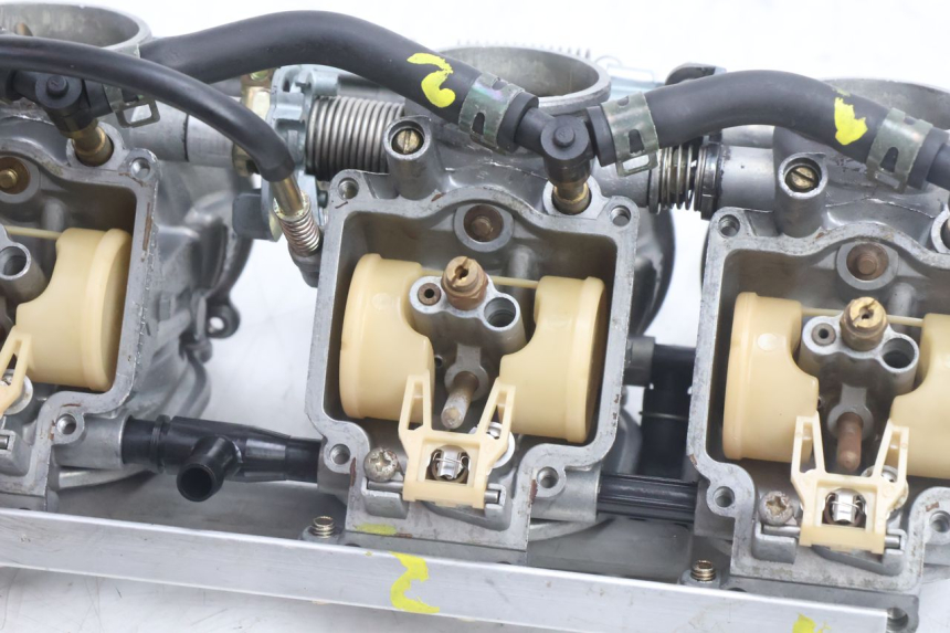 photo de CARBURATEUR KAWASAKI ZZR 600 (1995 - 2004) - Zoom composants