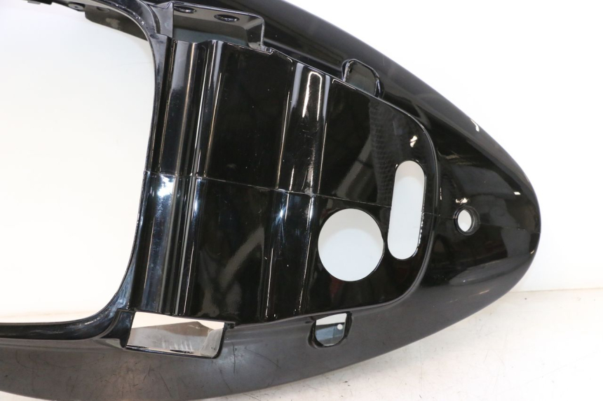 photo de CARENAGE ARRIERE KYMCO AGILITY 4T 10" 50 (2005 - 2018) - Zoom état d’usage