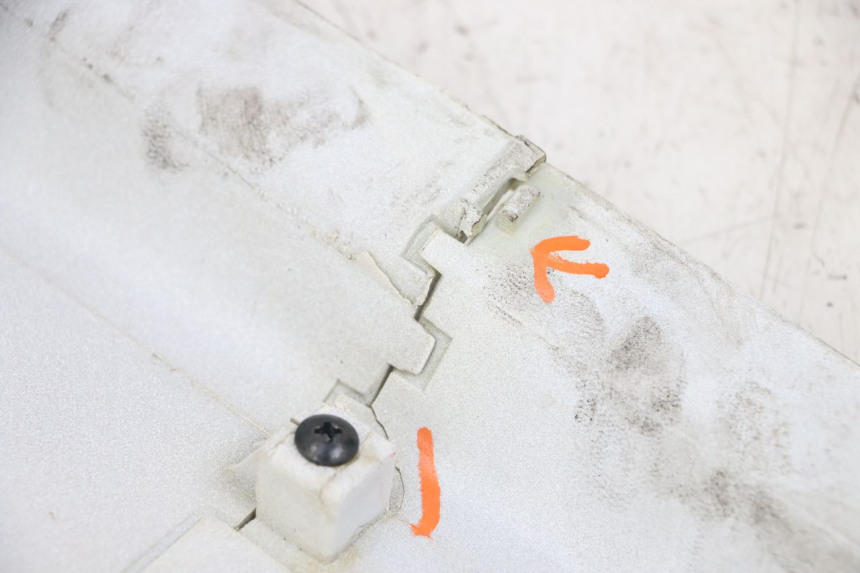 photo de CARENAGE ARRIERE KYMCO AGILITY 4T 50 (2018 - 2022) - Zoom état d’usage