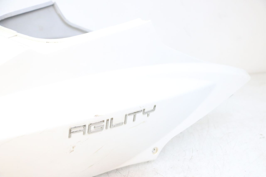 photo de CARENAGE ARRIERE KYMCO AGILITY 4T 50 (2018 - 2022) - Focus structure