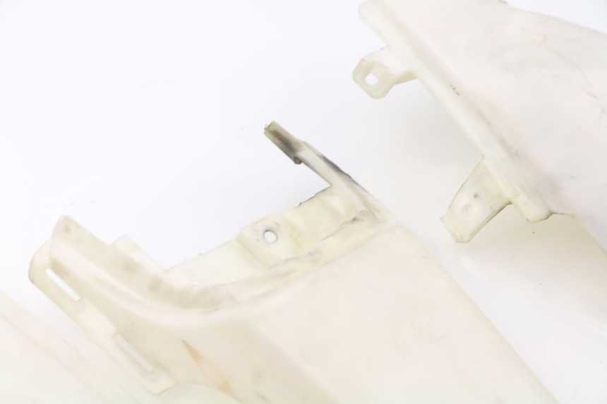 photo de CARENAGE ARRIERE APOLLO DIRT BIKE 125 (2010 - 2018) - Zoom composants