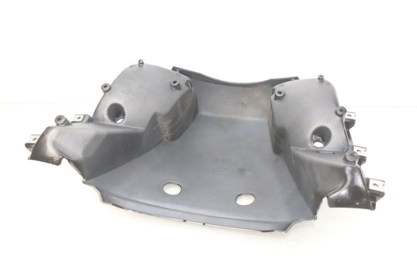 photo de CARENAGE ARRIERE APRILIA ATLANTIC 125 (2003 - 2009) - Détail de la pièce