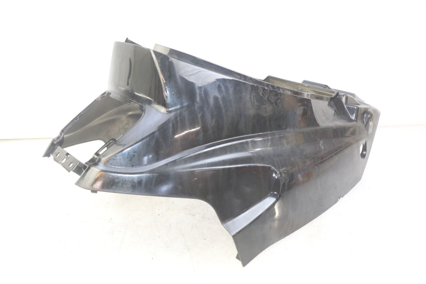 photo de CARENAGE ARRIERE PGO BIG MAX 50 (2001 - 2009) - Gros plan technique