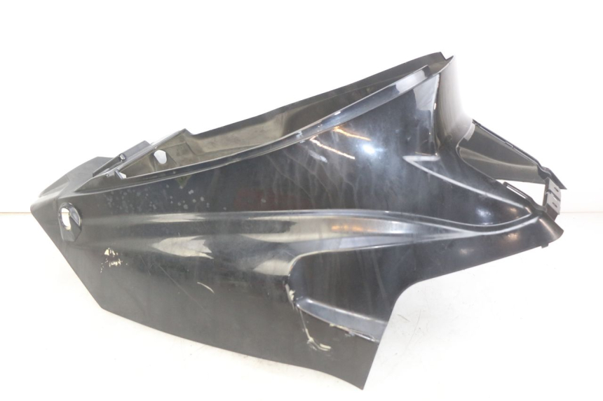 photo de CARENAGE ARRIERE PGO BIG MAX 50 (2001 - 2009) - Points de fixation