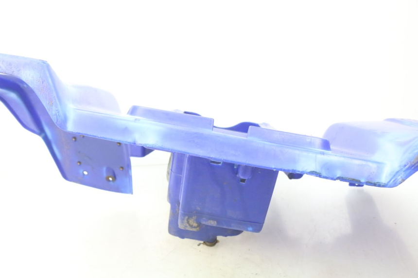 photo de CARENAGE ARRIERE YAMAHA BLASTER 200 (1987 - 2002) - Gros plan technique