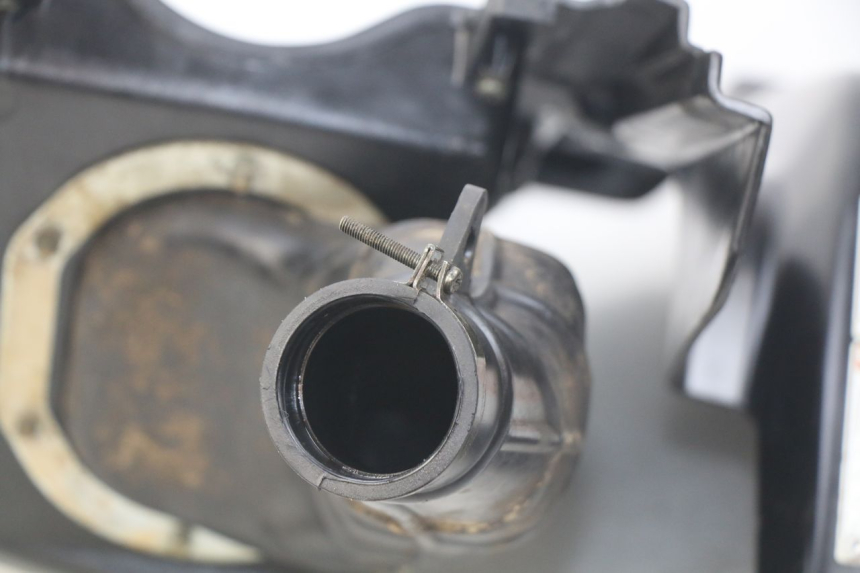 photo de CARENAGE ARRIERE YAMAHA BLASTER 200 (2003 - 2007) - Points de fixation