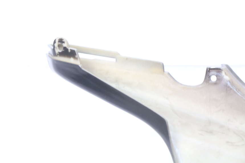 photo de CARENAGE ARRIERE MBK BOOSTER NEXT GENERATION 50 (2004 - 2007) - Gros plan technique