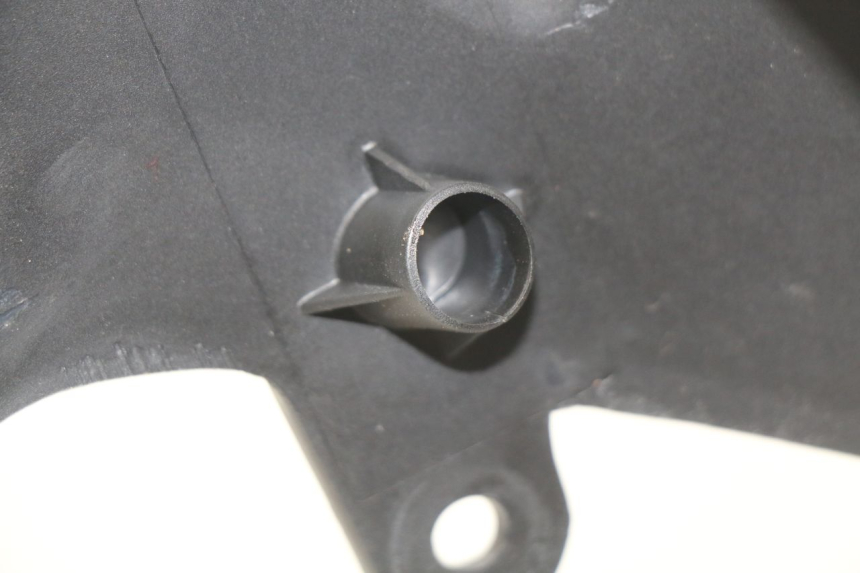 photo de CARENAGE ARRIERE MV AGUSTA BRUTALE R WALLY 910 (2008 - 2008) - Zoom état d’usage