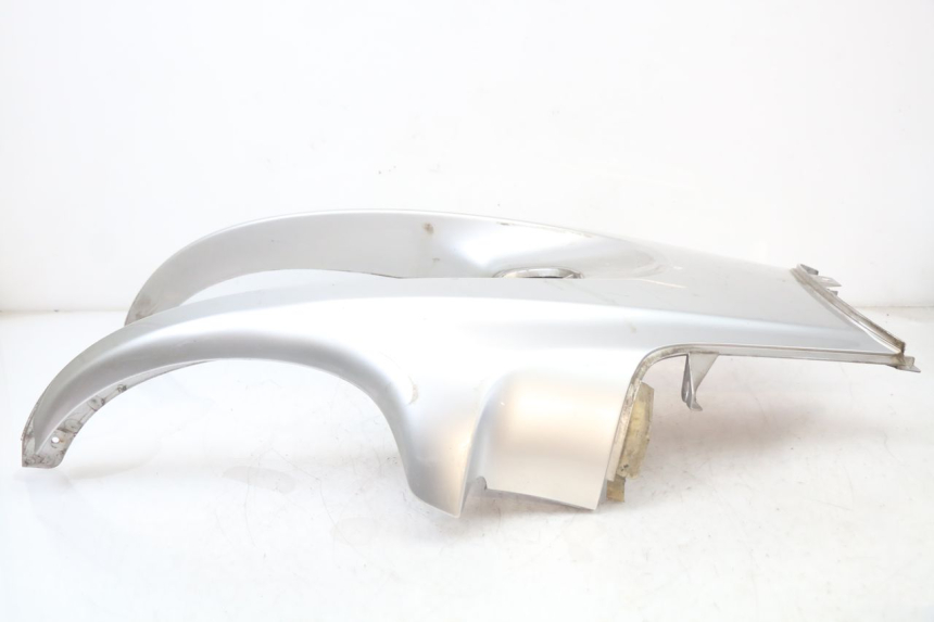 photo de CARENAGE ARRIERE BMW C1 125 (2000 - 2003) - Gros plan technique