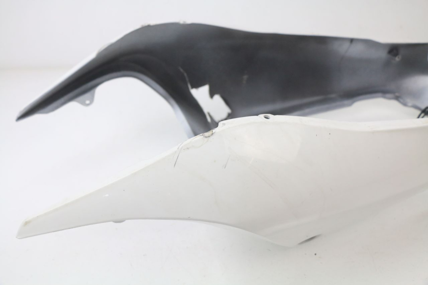 photo de CARENAGE ARRIERE HONDA CBR 929 RR FIREBLADE 900 (2000 - 2001) - Zoom état d’usage