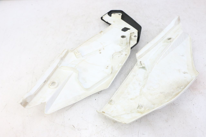 photo de CARENAGE ARRIERE HONDA CRF-F CRF F 110 (2019 - 2022) - Zoom état d’usage