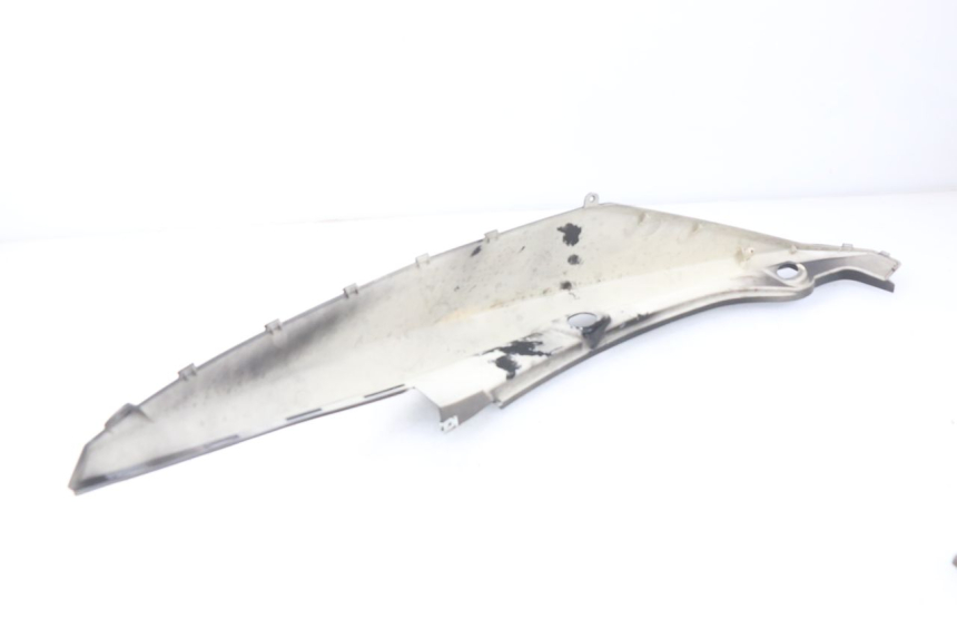 photo de CARENAGE ARRIERE JM MOTORS F45i 4T 50 (2020 - 2023) - Zoom état d’usage