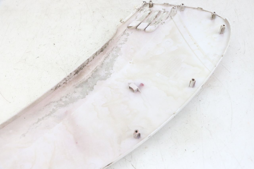 photo de CARENAGE ARRIERE SYM FIDDLE 3 III 125 (2014 - 2020) - Autre angle de vue