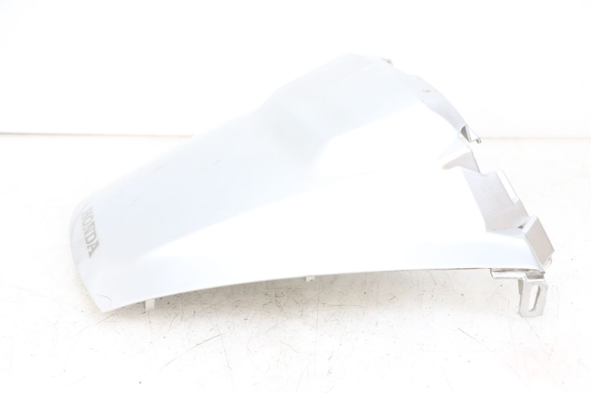 photo de CARENAGE ARRIERE HONDA FJS SILVERWING SILVER WING 600 (2001 - 2010) - Détails caractéristiques