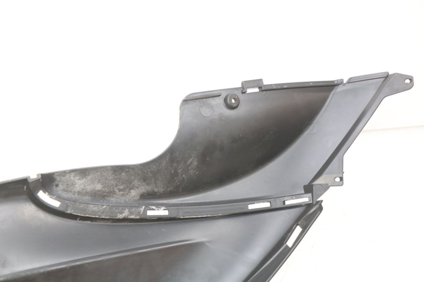 photo de CARENAGE ARRIERE PIAGGIO FLY 2T 50 (2004 - 2017) - Inspection visuelle