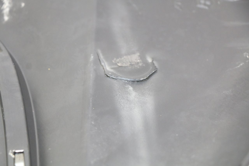 photo de CARENAGE ARRIERE PIAGGIO FLY 2T 50 (2004 - 2017) - Zoom état d’usage