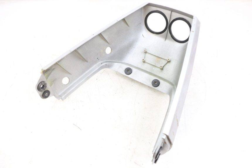 photo de Rear fairing HYOSUNG GF 125 (2001 - 2005) - Zoom état d’usage