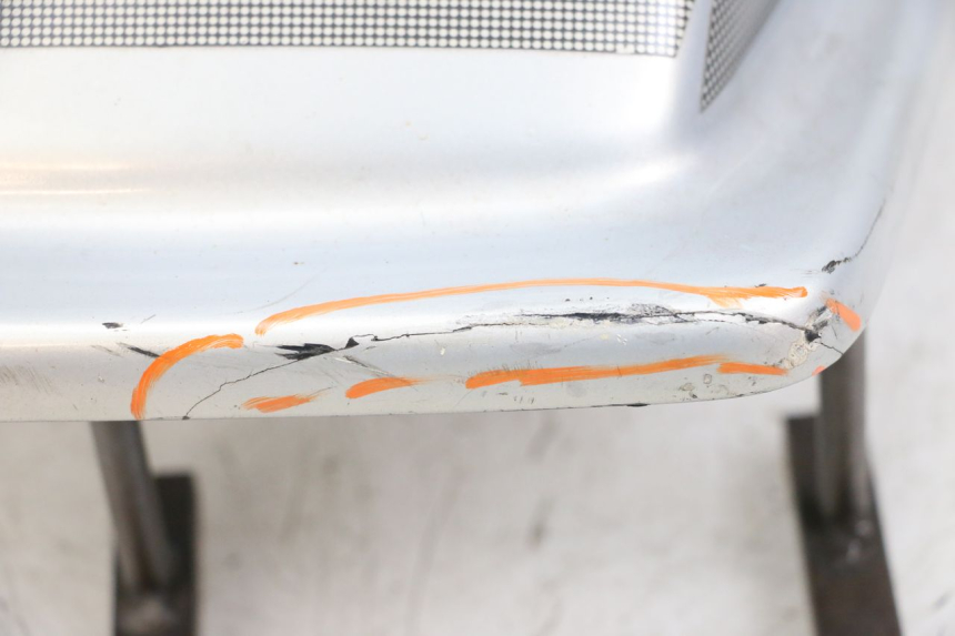 photo de CARENAGE ARRIERE SUZUKI GSX E 250 (1982 - 1983) - Zoom état d’usage