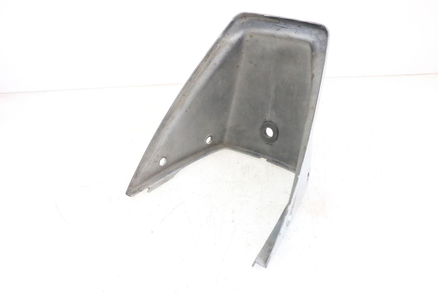 photo de CARENAGE ARRIERE SUZUKI GSX E 250 (1982 - 1983) - Autre angle de vue
