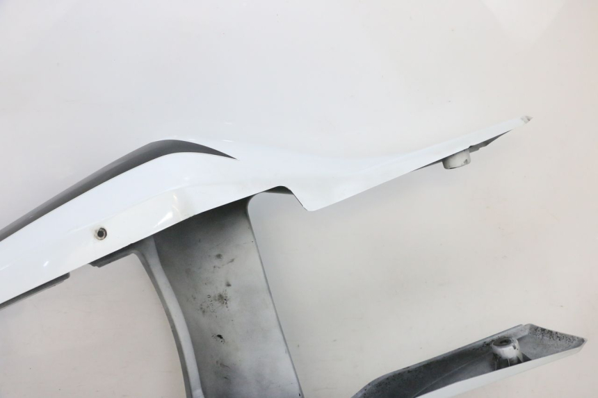 photo de CARENAGE ARRIERE SUZUKI GSXR GSX-R 1000 (2003 - 2004) - Points de fixation