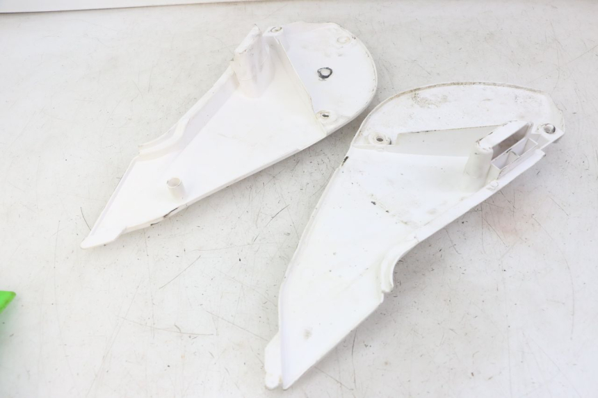 photo de CARENAGE ARRIERE KAWASAKI KX 65 (2000 - 2019) - Gros plan technique