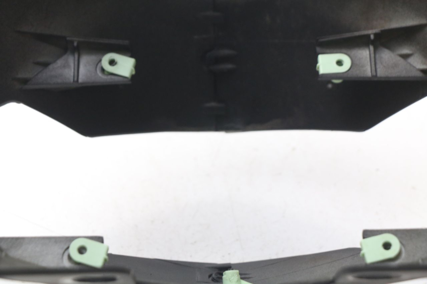 photo de CARENAGE ARRIERE PEUGEOT KISBEE 2T 50 (2010 - 2017) - Détail de la pièce