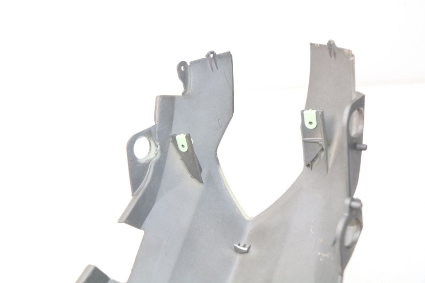 photo de CARENAGE ARRIERE PEUGEOT KISBEE 2T 50 (2010 - 2017) - Détails caractéristiques