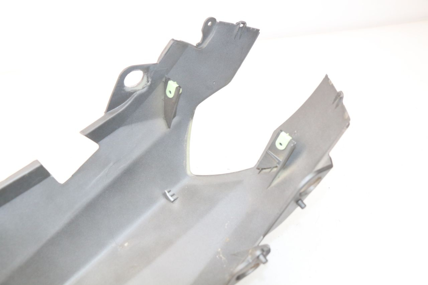 photo de CARENAGE ARRIERE PEUGEOT KISBEE 2T 50 (2010 - 2017) - Vue rapprochée