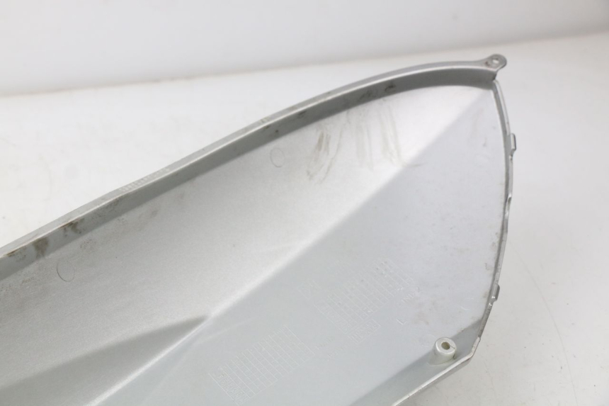 photo de CARENAGE ARRIERE PEUGEOT KISBEE 2T 50 (2010 - 2017) - Zoom composants