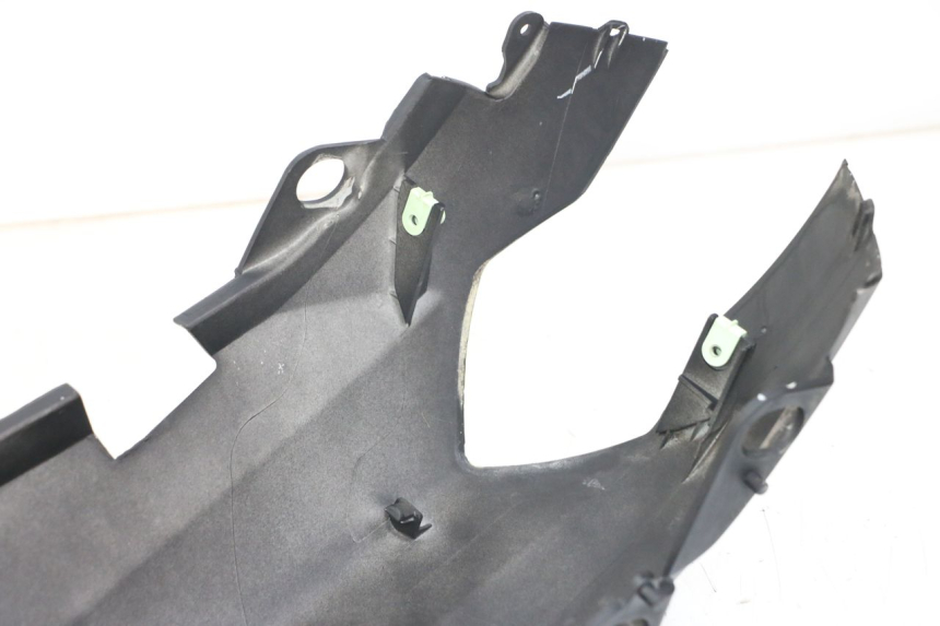 photo de CARENAGE ARRIERE PEUGEOT KISBEE 2T 50 (2018 - 2022) - Autre angle de vue