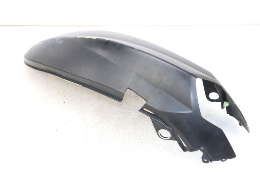 photo de CARENAGE ARRIERE PEUGEOT KISBEE 2T 50 (2018 - 2022) - Gros plan technique