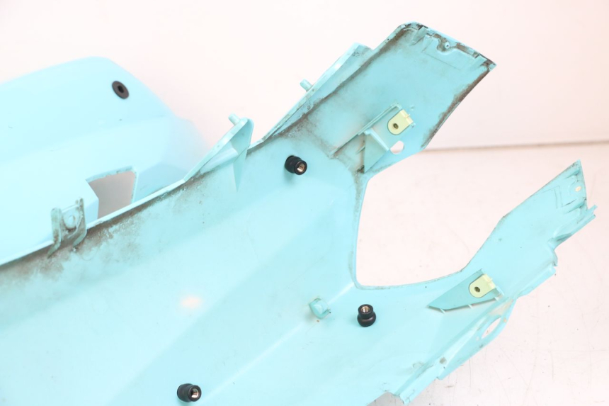 photo de CARENAGE ARRIERE PEUGEOT KISBEE 4T 50 (2018 - 2022) - Points de fixation