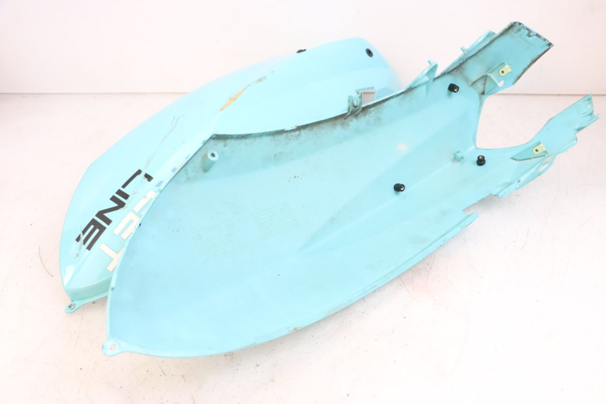 photo de CARENAGE ARRIERE PEUGEOT KISBEE 4T 50 (2018 - 2022) - État de surface