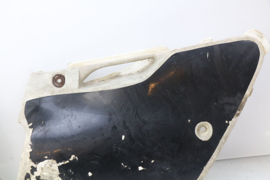 photo de CARENAGE ARRIERE KAWASAKI KX 250 (1994 - 1998) - Points de fixation