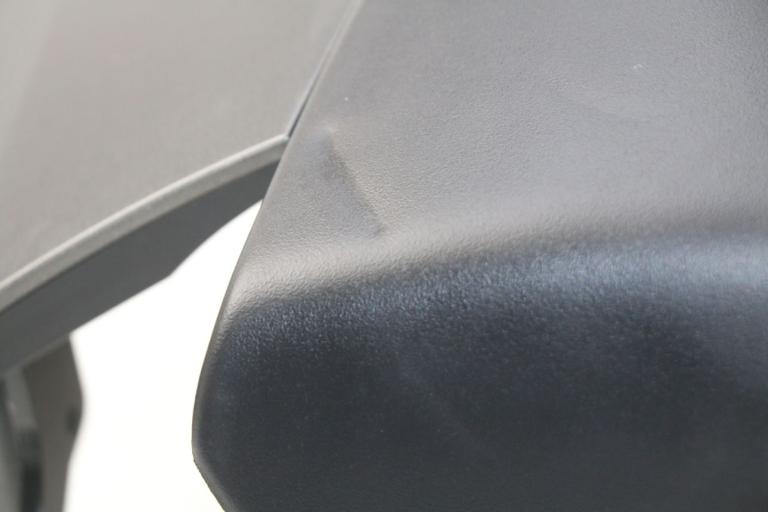 photo de CARENAGE ARRIERE PEUGEOT METROPOLIS 400 (2017 - 2020) - Pièce contrôlée