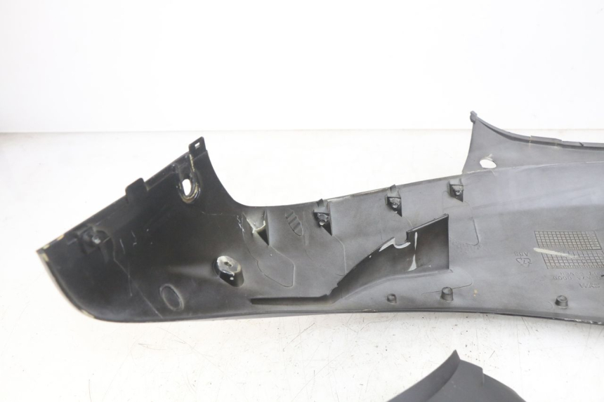 photo de CARENAGE ARRIERE SYM MIO 50 (2011 - 2017) - Détail de la pièce