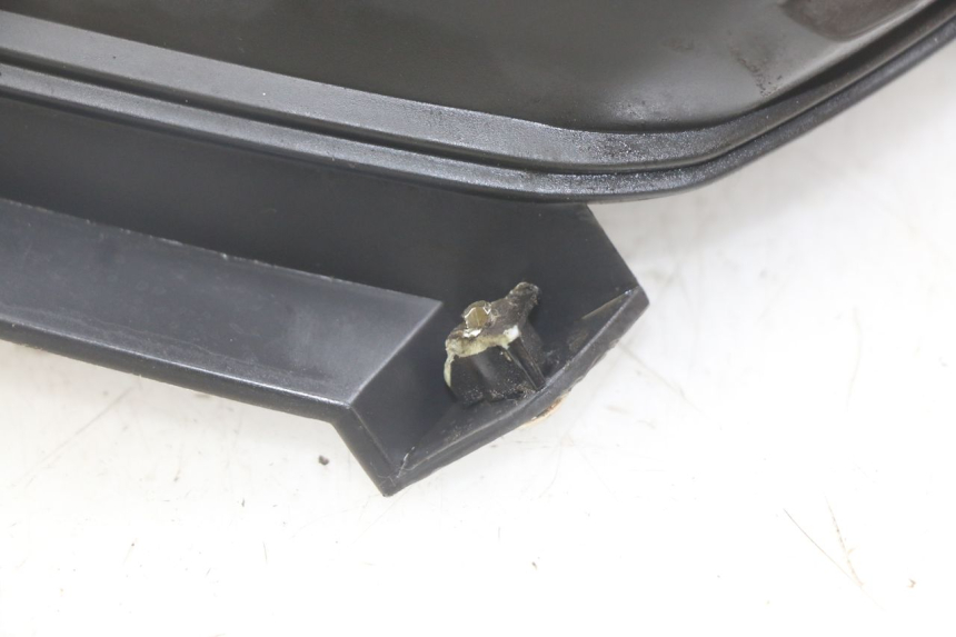 photo de CARENAGE ARRIERE SYM MIO 50 (2011 - 2017) - Autre angle de vue