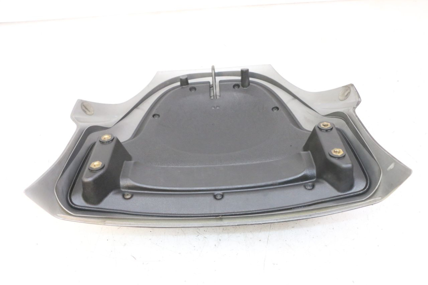 photo de CARENAGE ARRIERE PIAGGIO MP3 LT 400 (2007 - 2012) - Autre angle de vue